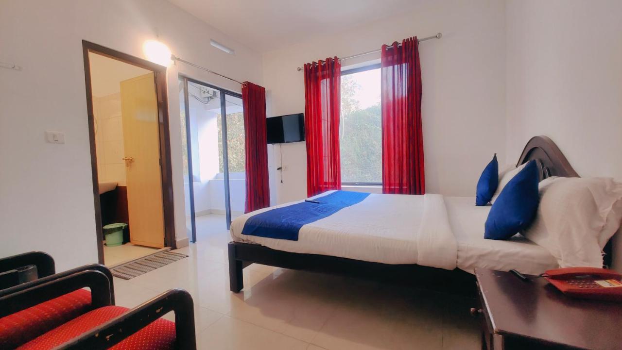 Lumino Karthika Hotel Munnar Kültér fotó